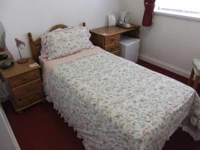 The New Inn Guest House Bridgend  Exterior foto